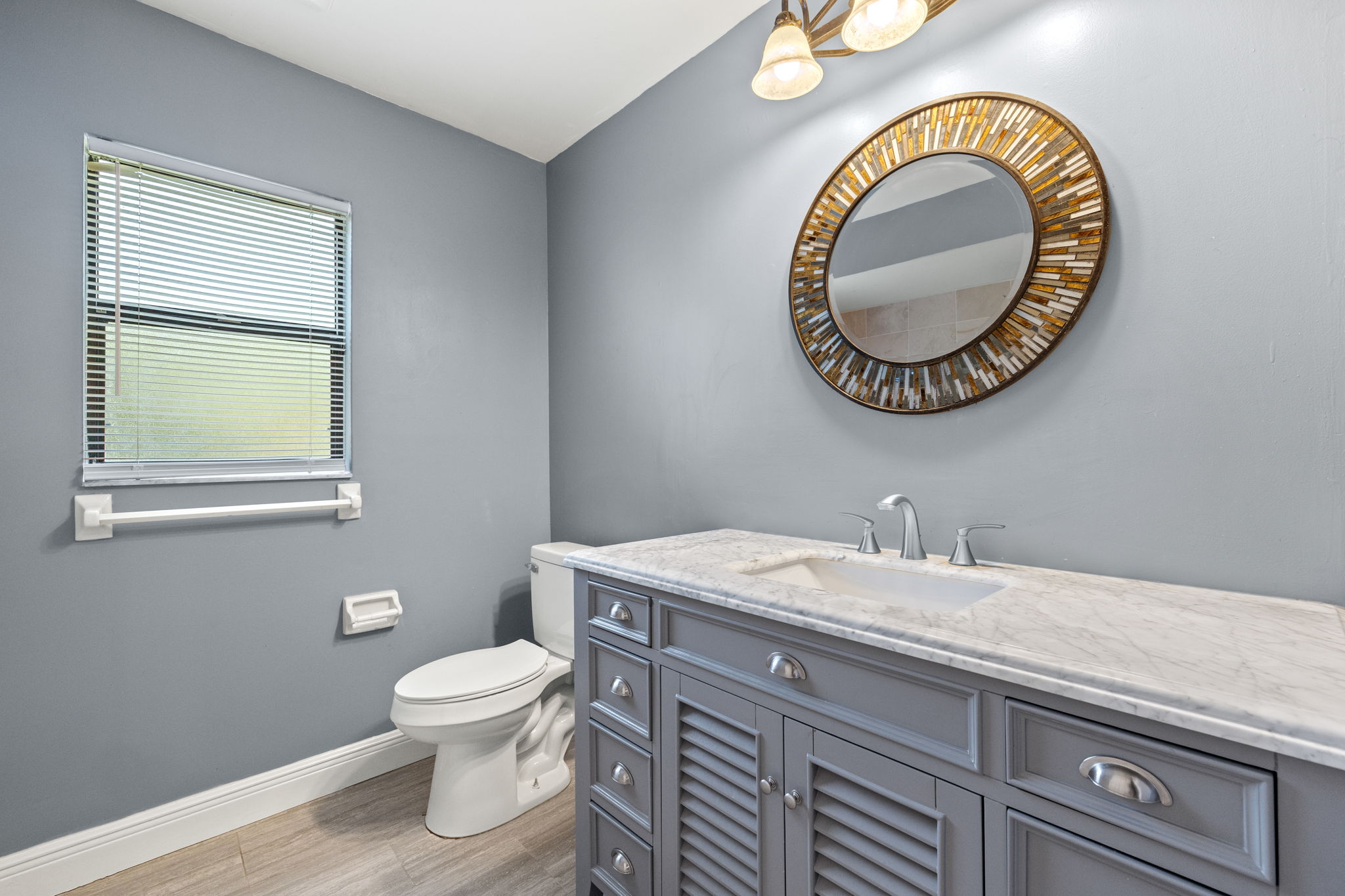 Guest Bathroom 1 of 2