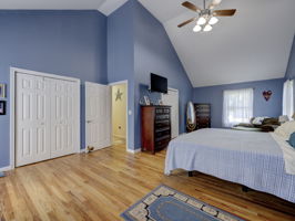  Photo 48