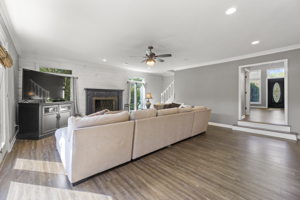 130 Spring Forest Dr, Simpsonville, SC 29681, USA Photo 3