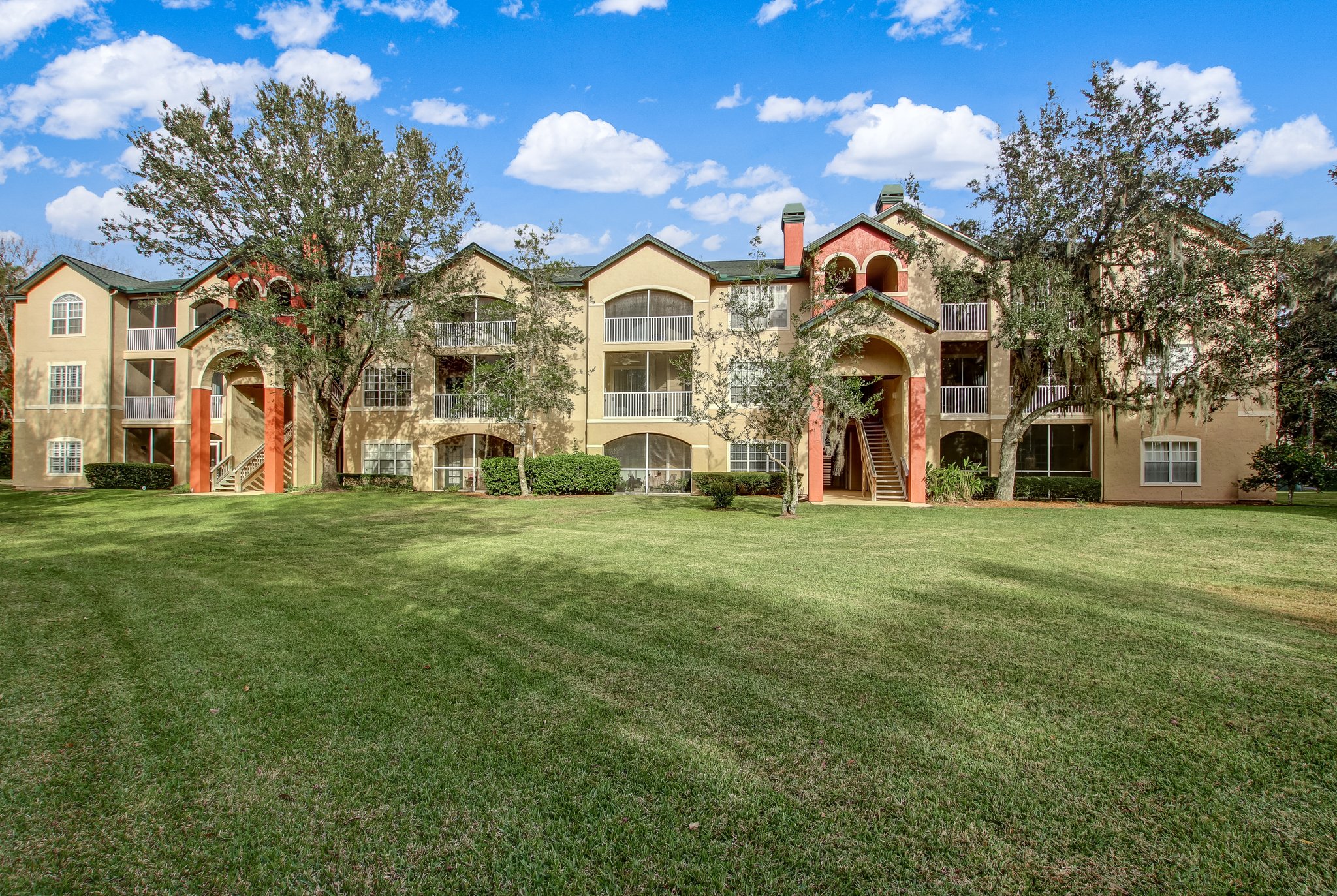 Grand Cay Villas