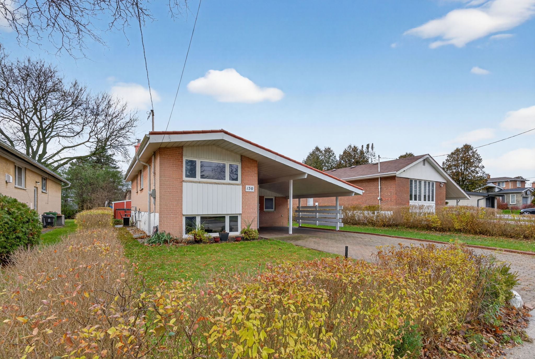 130 Verobeach Blvd, Toronto ON