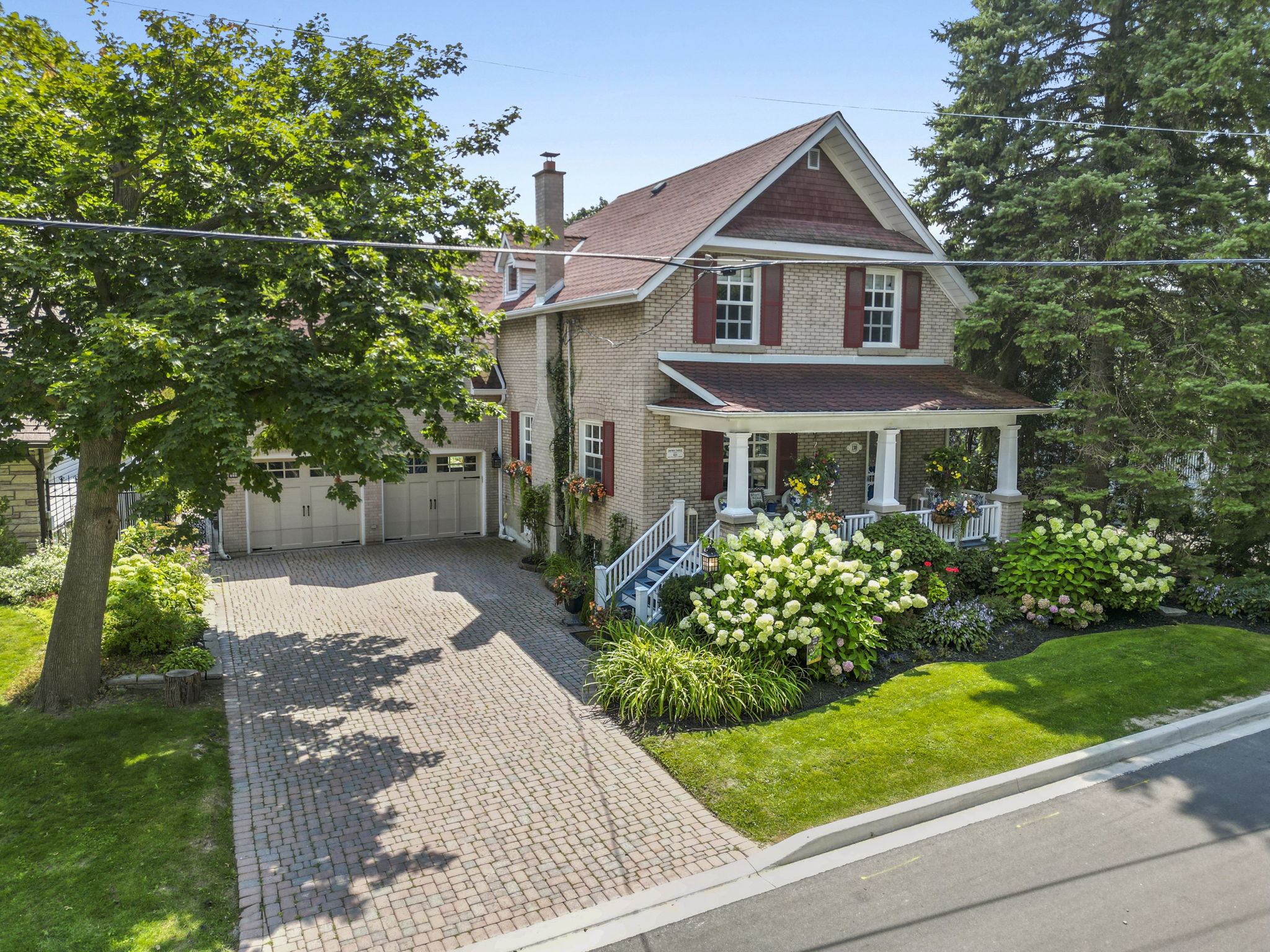 130 Wright St Richmond Hill, ON L4C 4A5