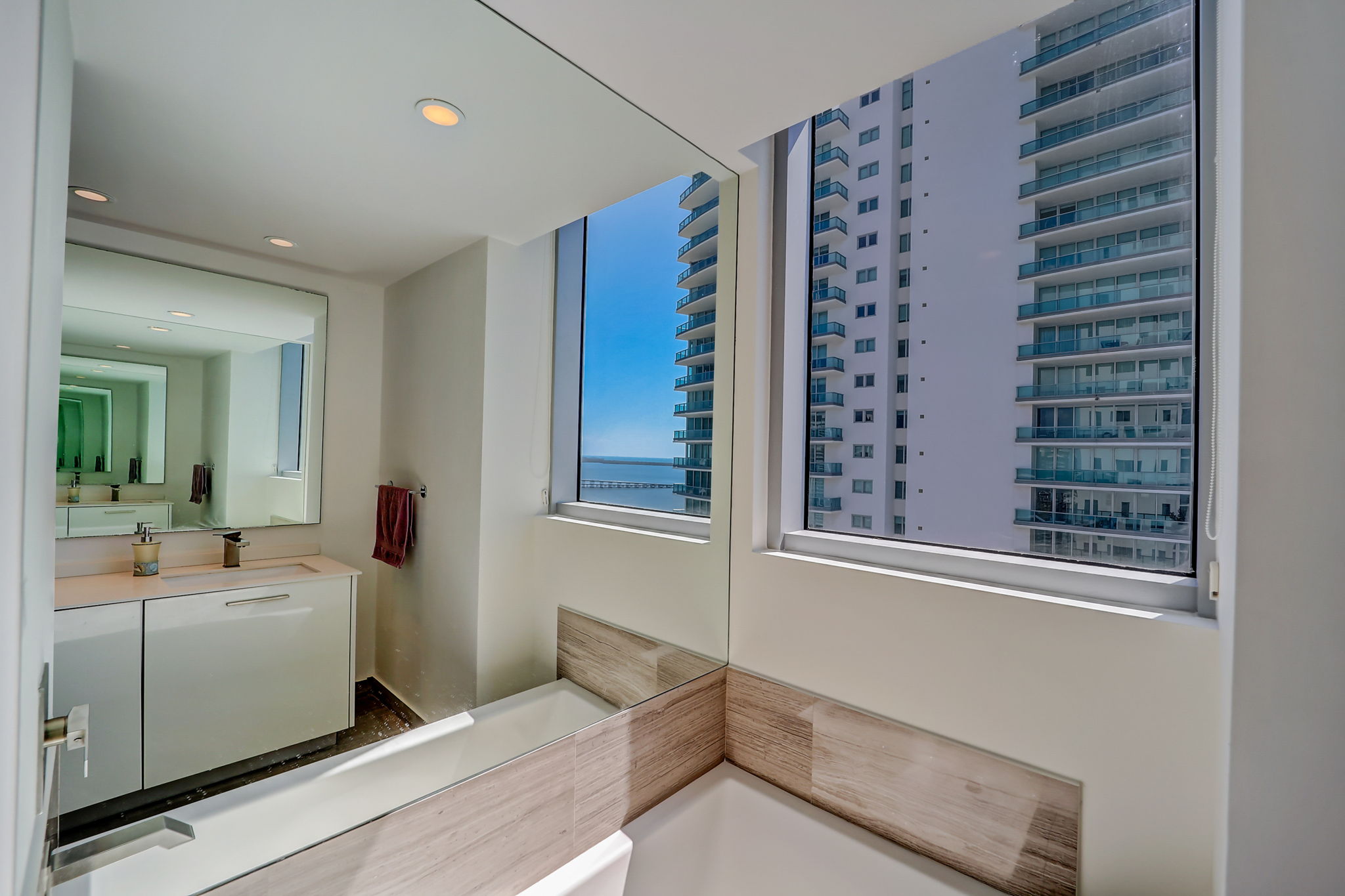 Brickell Bay Dr Unit 3606-015