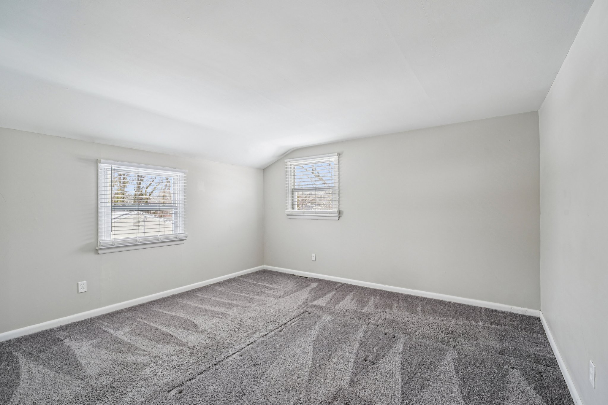 Cedar Ave-S0702-018.jpg