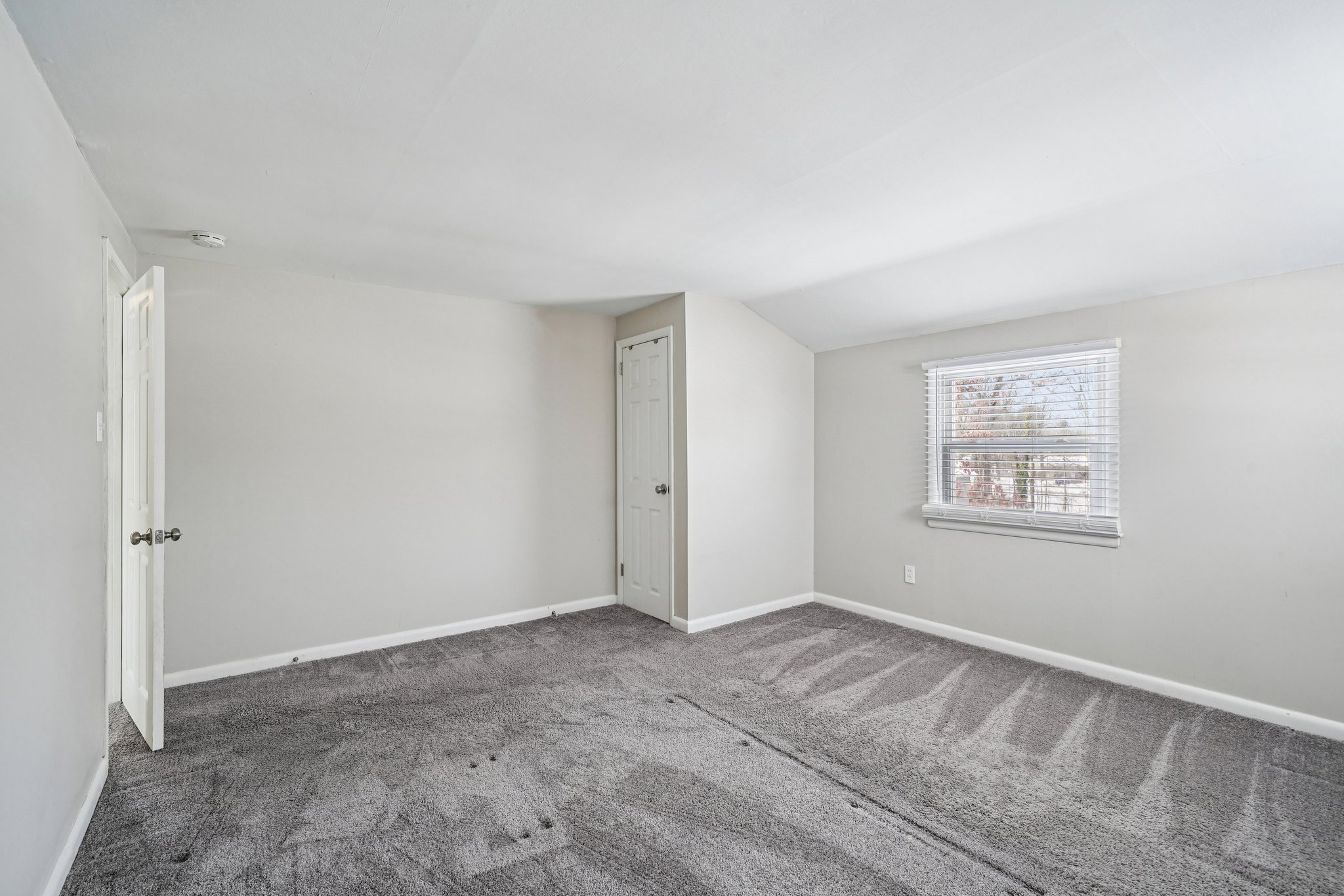 Cedar Ave-S0702-019.jpg