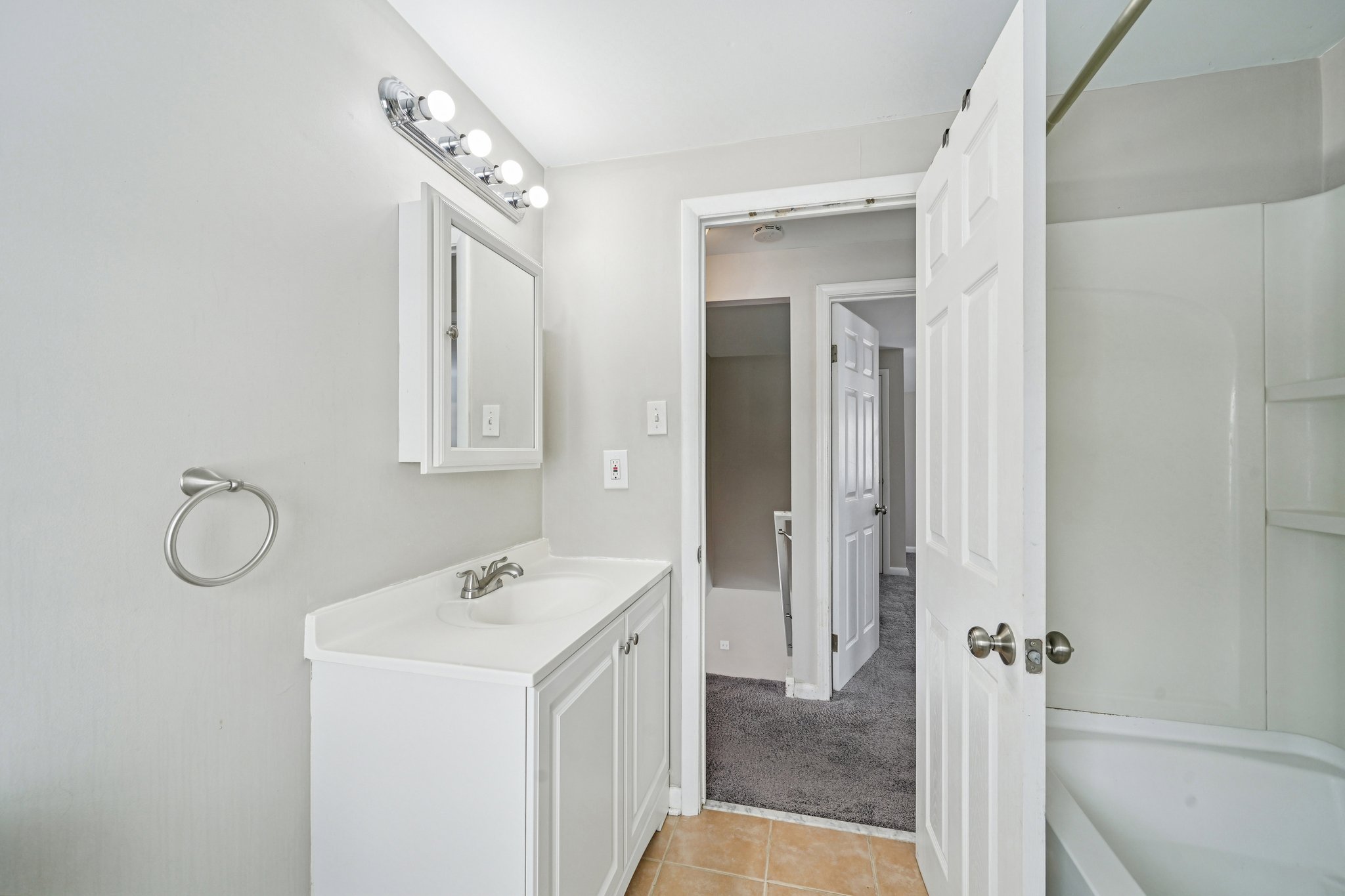 Cedar Ave-S0702-025.jpg