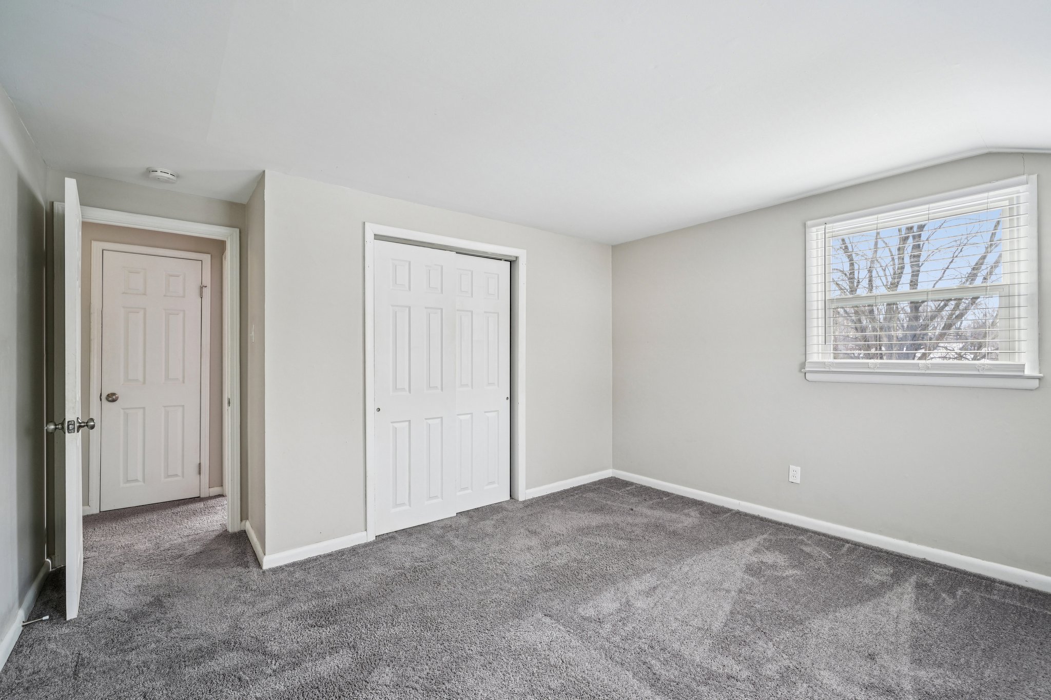 Cedar Ave-S0702-030.jpg