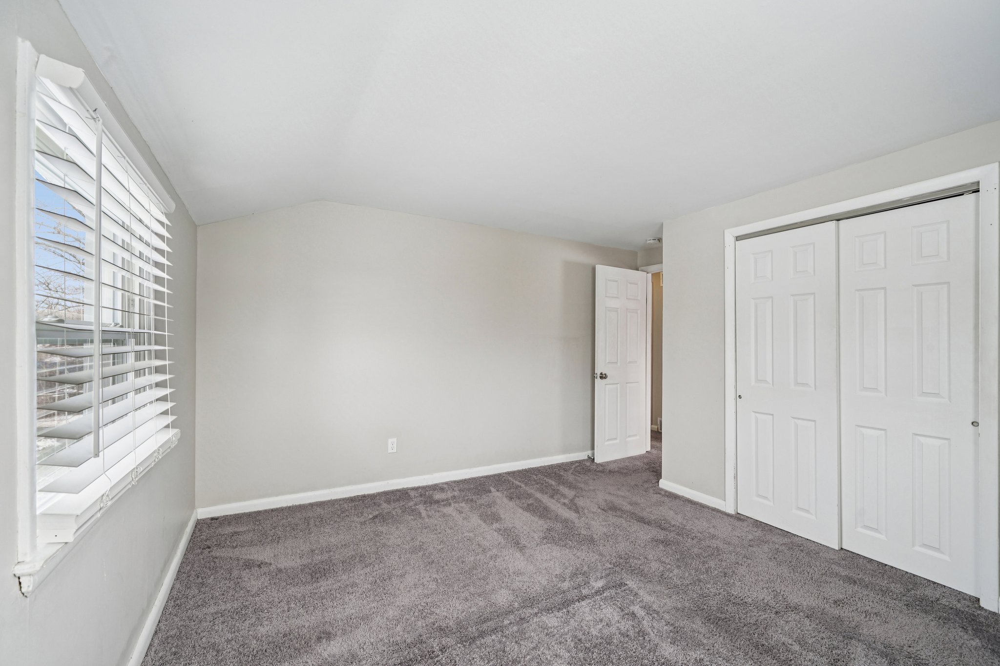 Cedar Ave-S0702-031.jpg