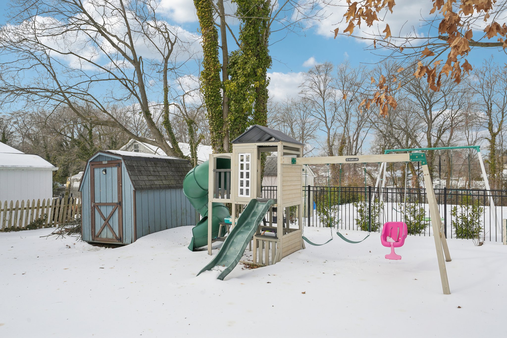 Cedar Ave-S0702-037.jpg