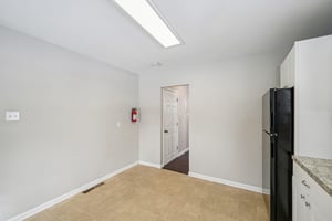 Cedar Ave-S0702-009.jpg