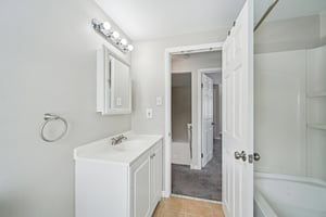 Cedar Ave-S0702-025.jpg