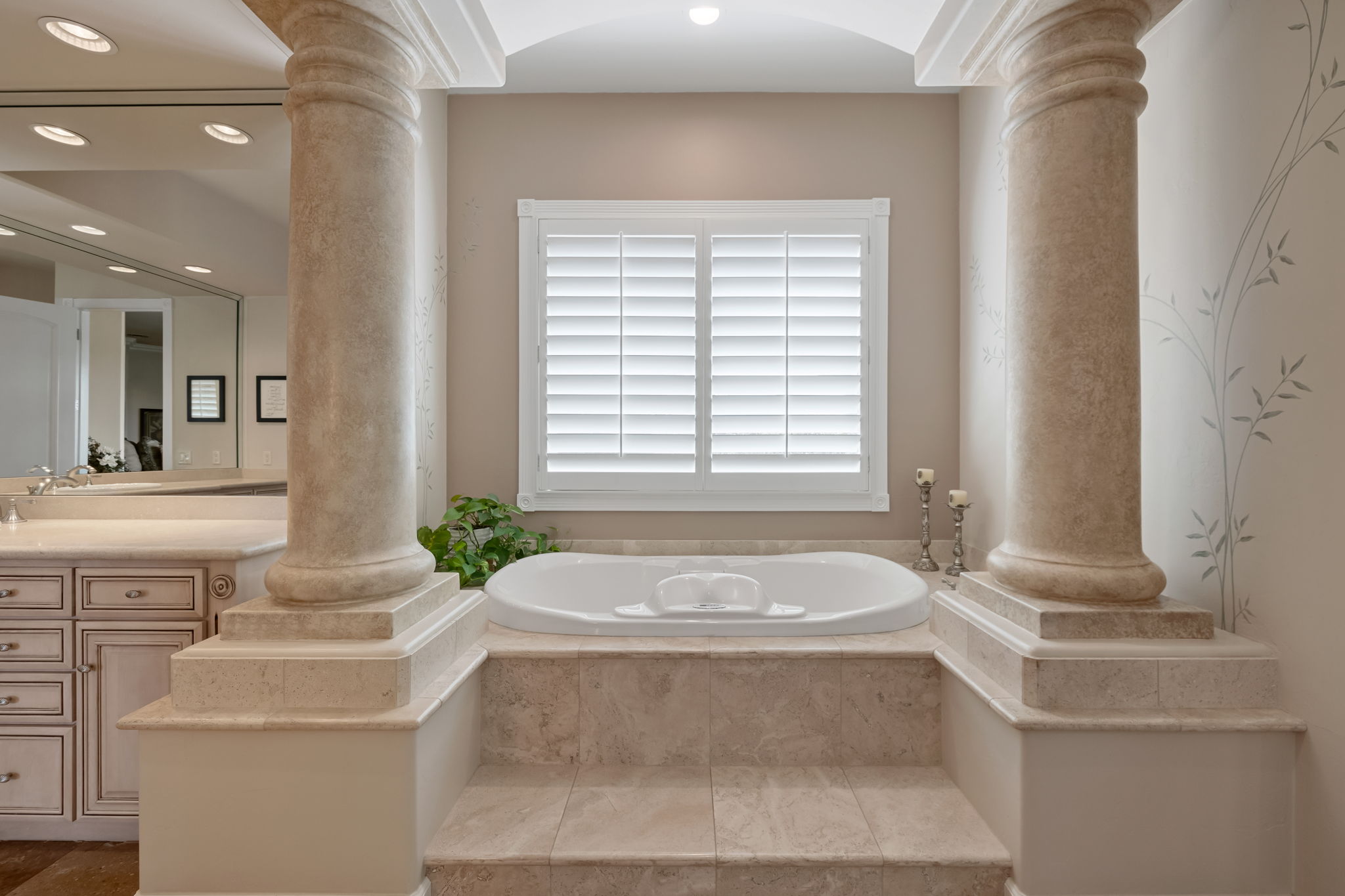 Primary Bathroom 4