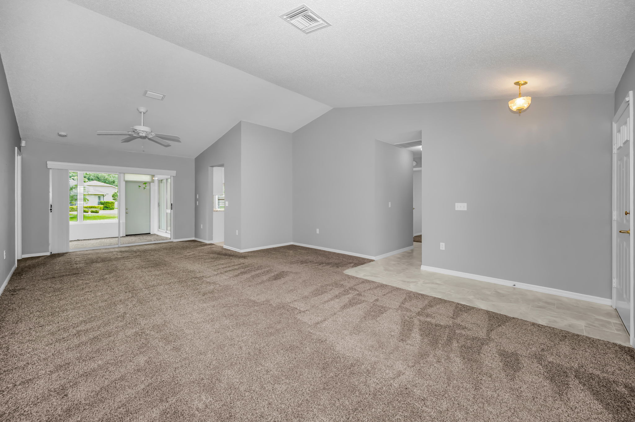 Living Room4