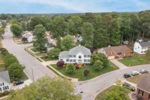 1300 Gable Way, Chesapeake, VA 23320, USA Photo 3