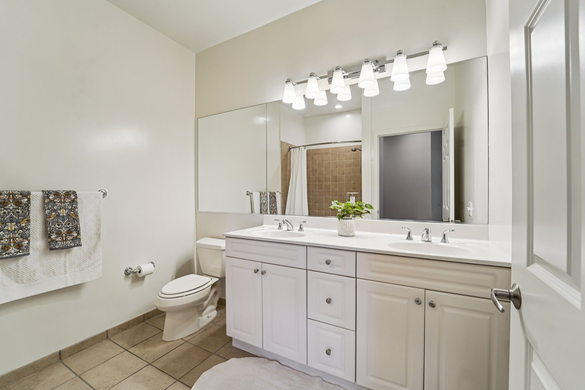 Grand St-S0602-020.jpg