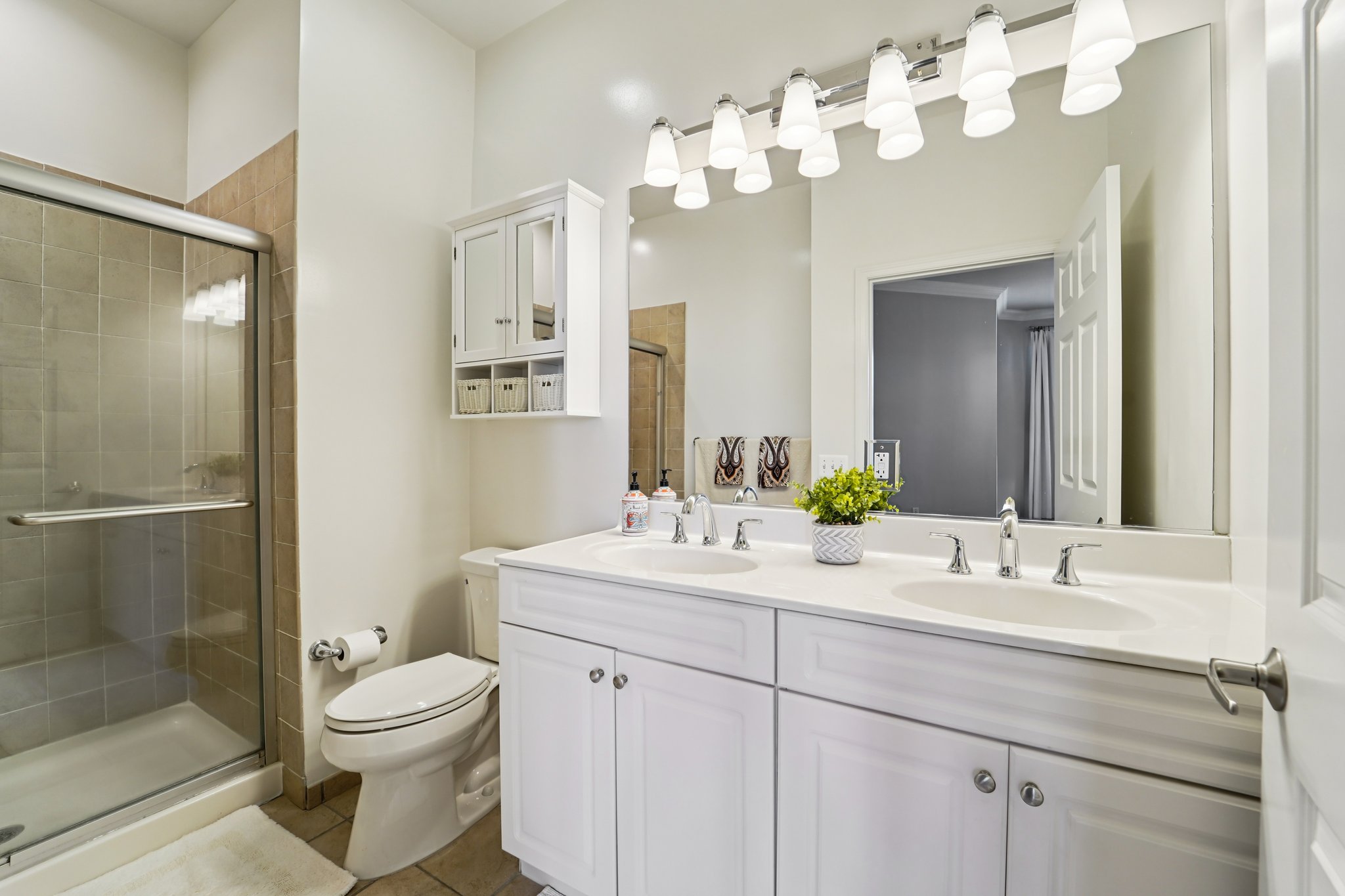 Grand St-S0602-026.jpg