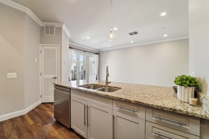 Grand St-S0602-014.jpg