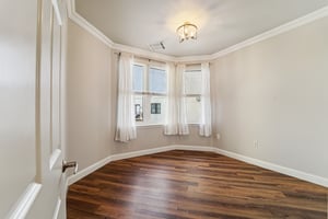 Grand St-S0602-017.jpg