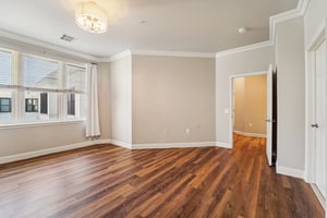 Grand St-S0602-024.jpg