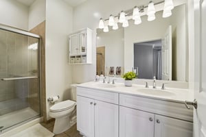 Grand St-S0602-026.jpg