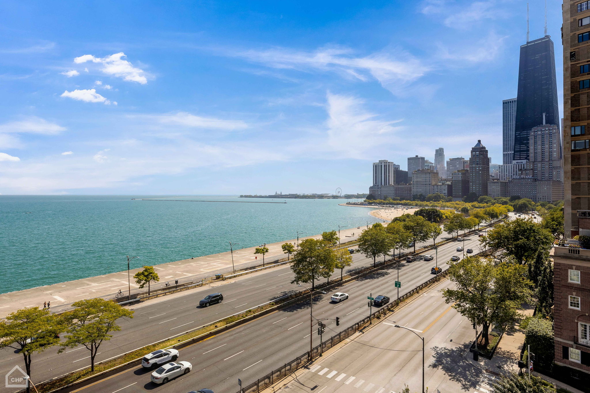 1300 N Lake Shore Dr 8C_032