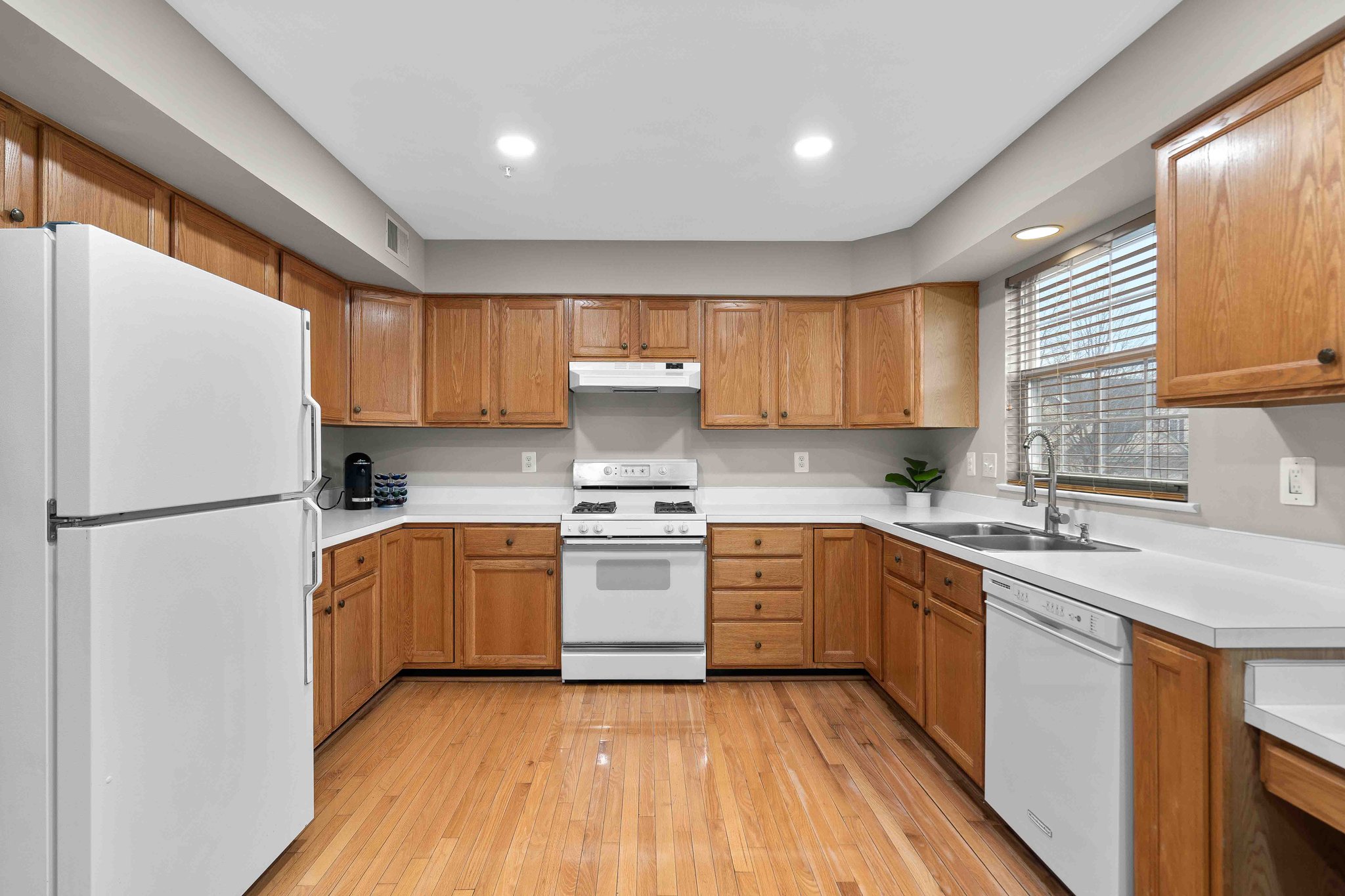 18. 13000 Prairie Knoll Ct.jpg
