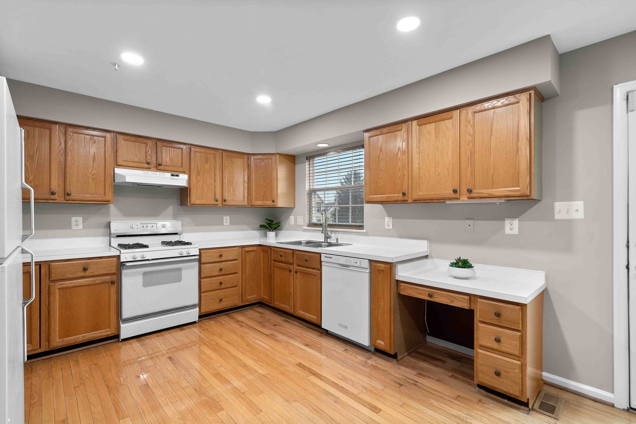 17. 13000 Prairie Knoll Ct.jpg