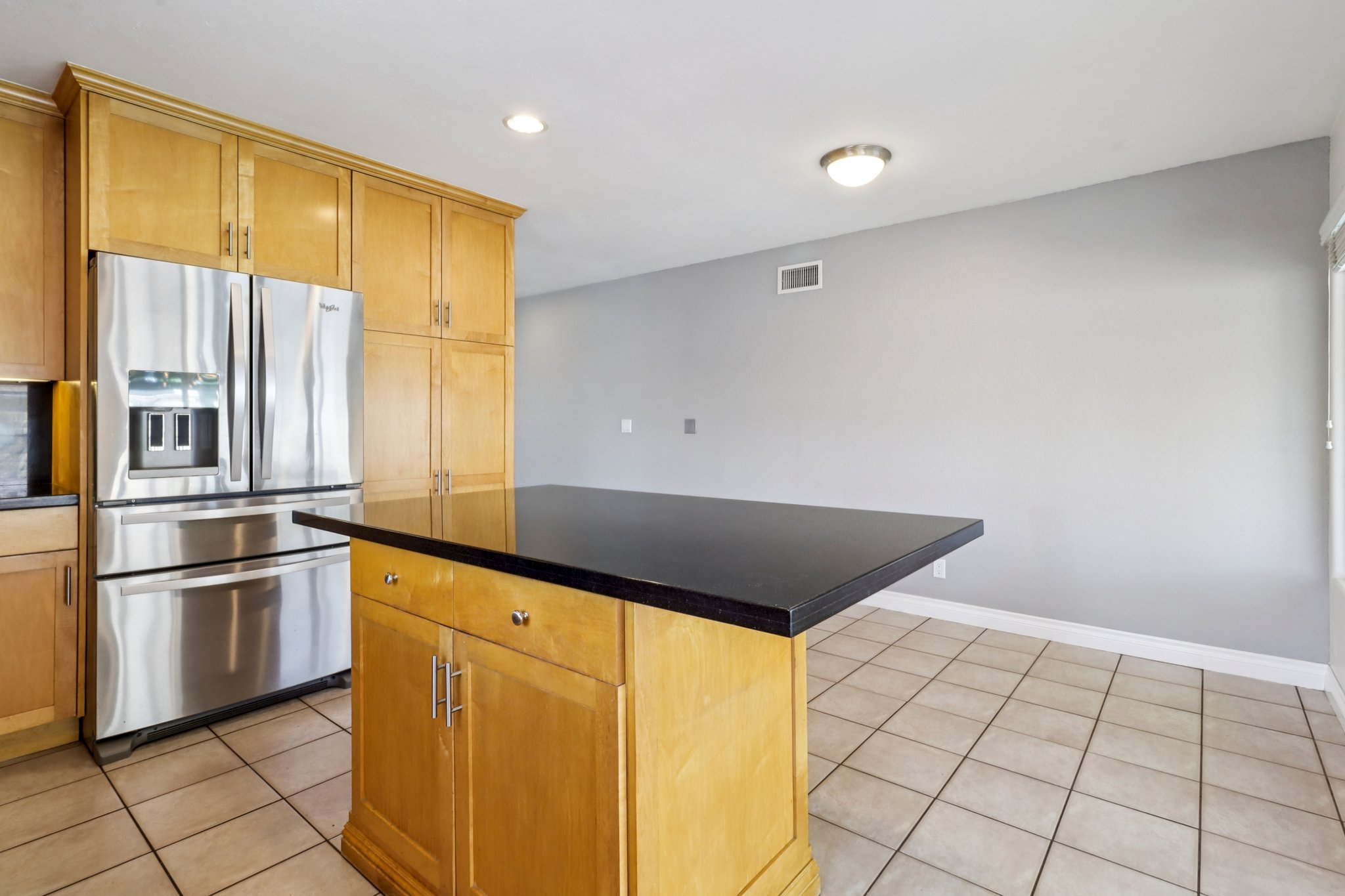 Standish Dr-0306-015.jpg