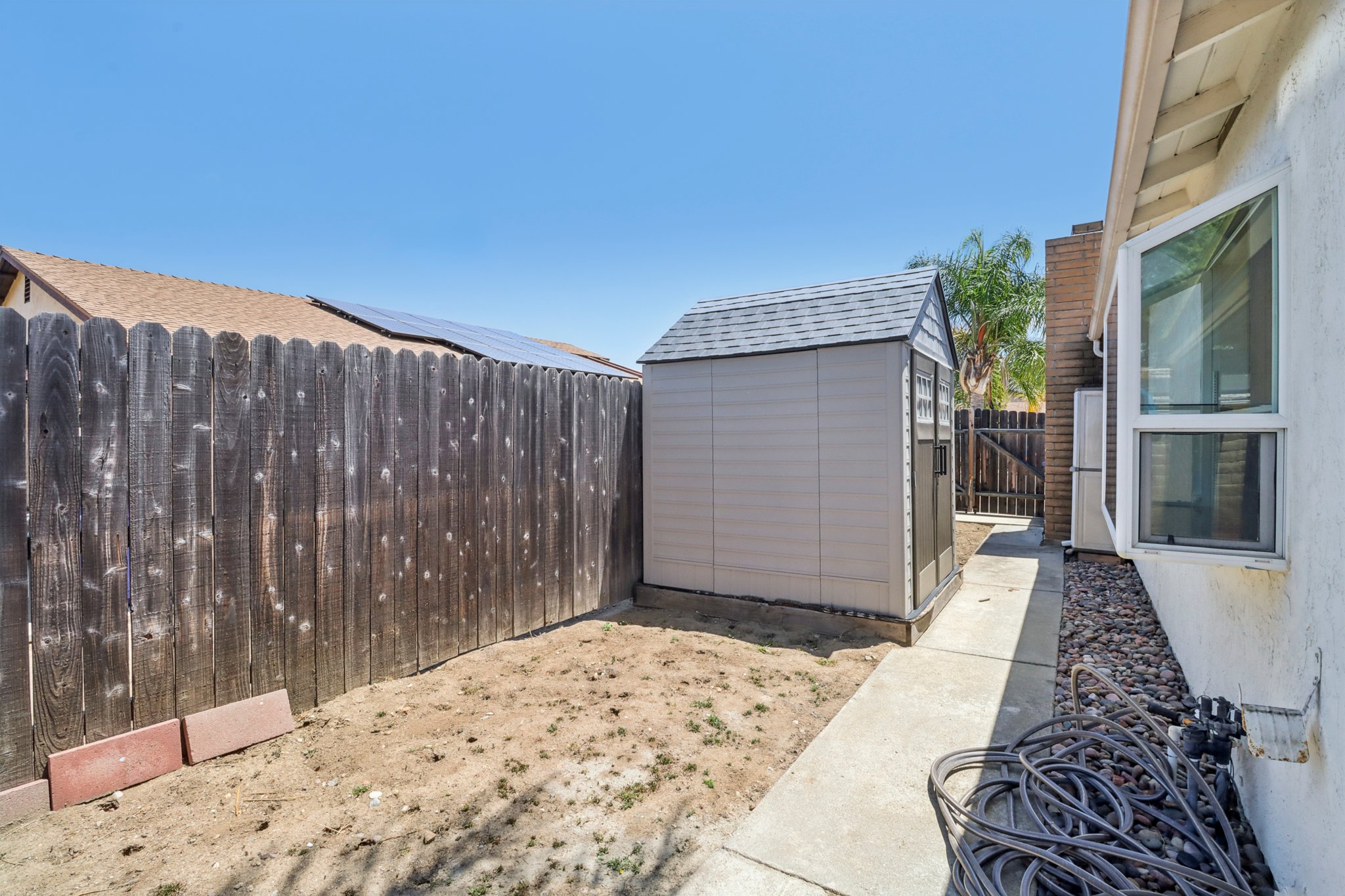 Standish Dr-0306-049.jpg