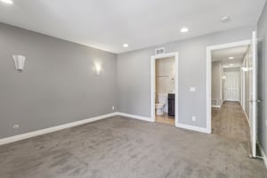 Standish Dr-0306-017.jpg