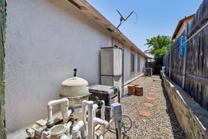 Standish Dr-0306-051.jpg