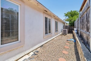 Standish Dr-0306-052.jpg