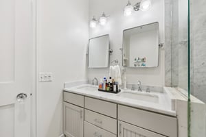 Adams St-S0703-025.jpg