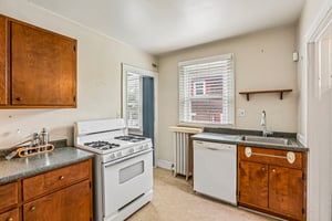 Appleby Ave-S1107-017.jpg