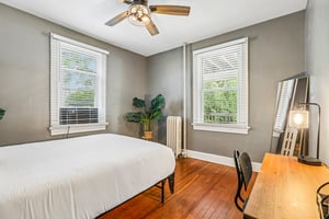 Appleby Ave-S1107-020.jpg