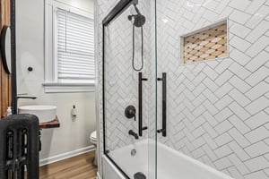 Appleby Ave-S1107-021.jpg
