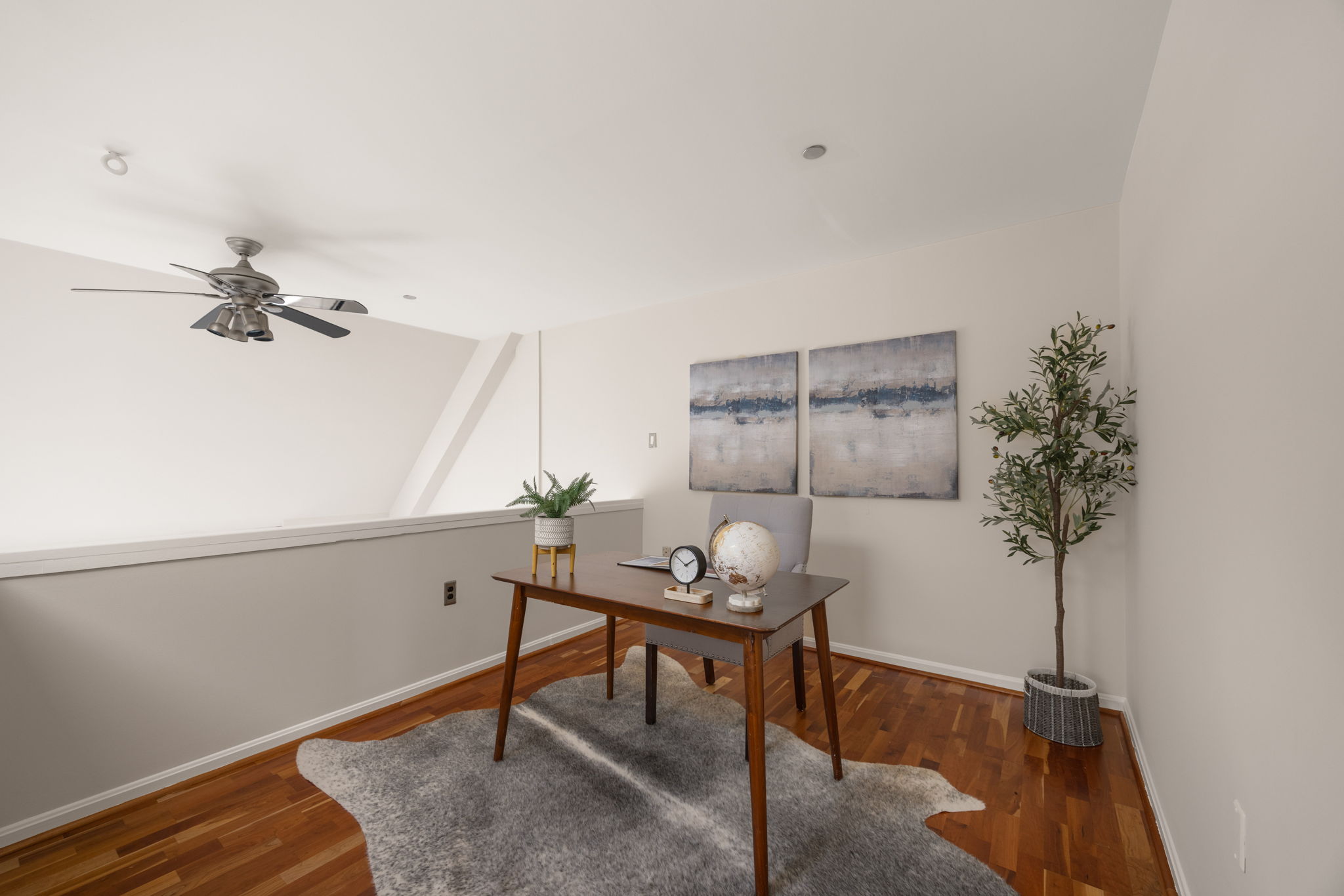 Loft with flex space including a wet bar!
