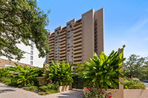Woodbury Heights in Courthouse-2 level penthouse loft w fab views!