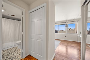 Spacious ensuite primary