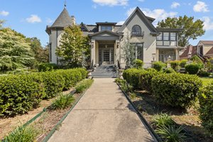 Short-Term Rentals real estate media in Little Rock, Arkansas by Avery & Bryant