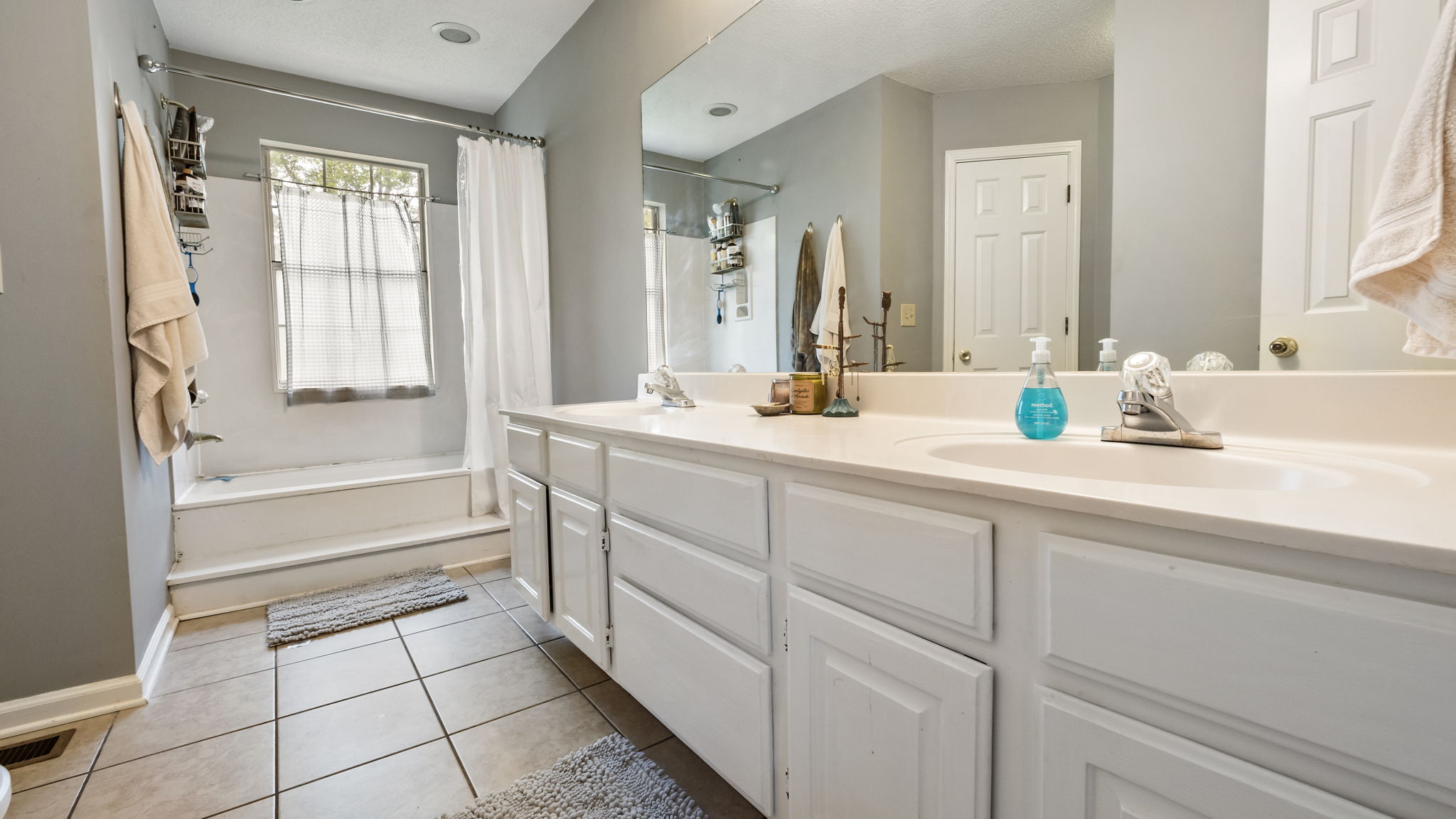  1301 Springmont Ct, Lawrenceville, GA 30043, US Photo 16