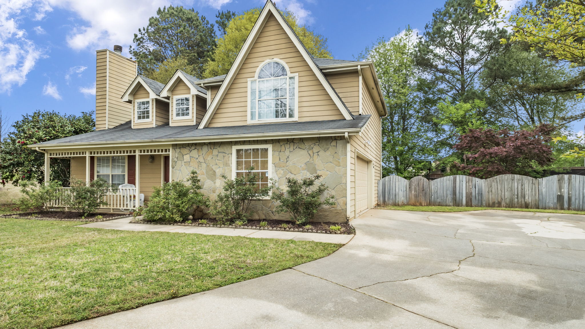  1301 Springmont Ct, Lawrenceville, GA 30043, US