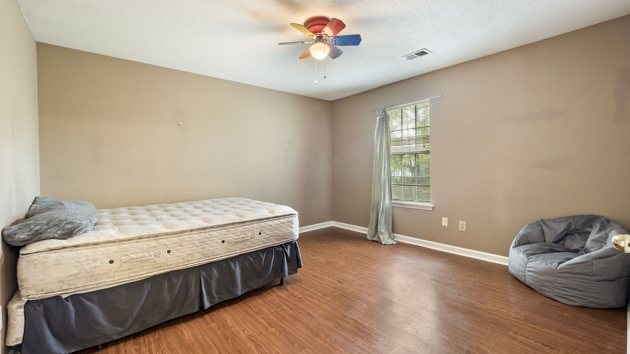  1301 Springmont Ct, Lawrenceville, GA 30043, US Photo 17