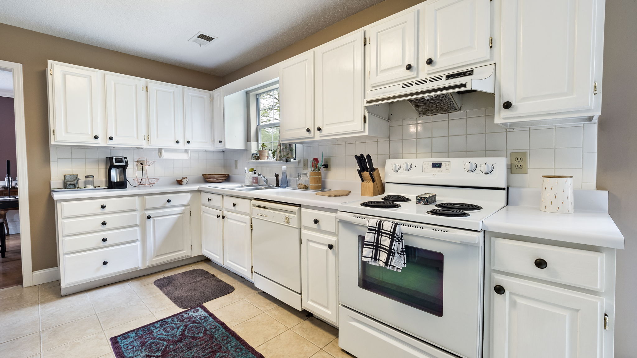  1301 Springmont Ct, Lawrenceville, GA 30043, US Photo 10