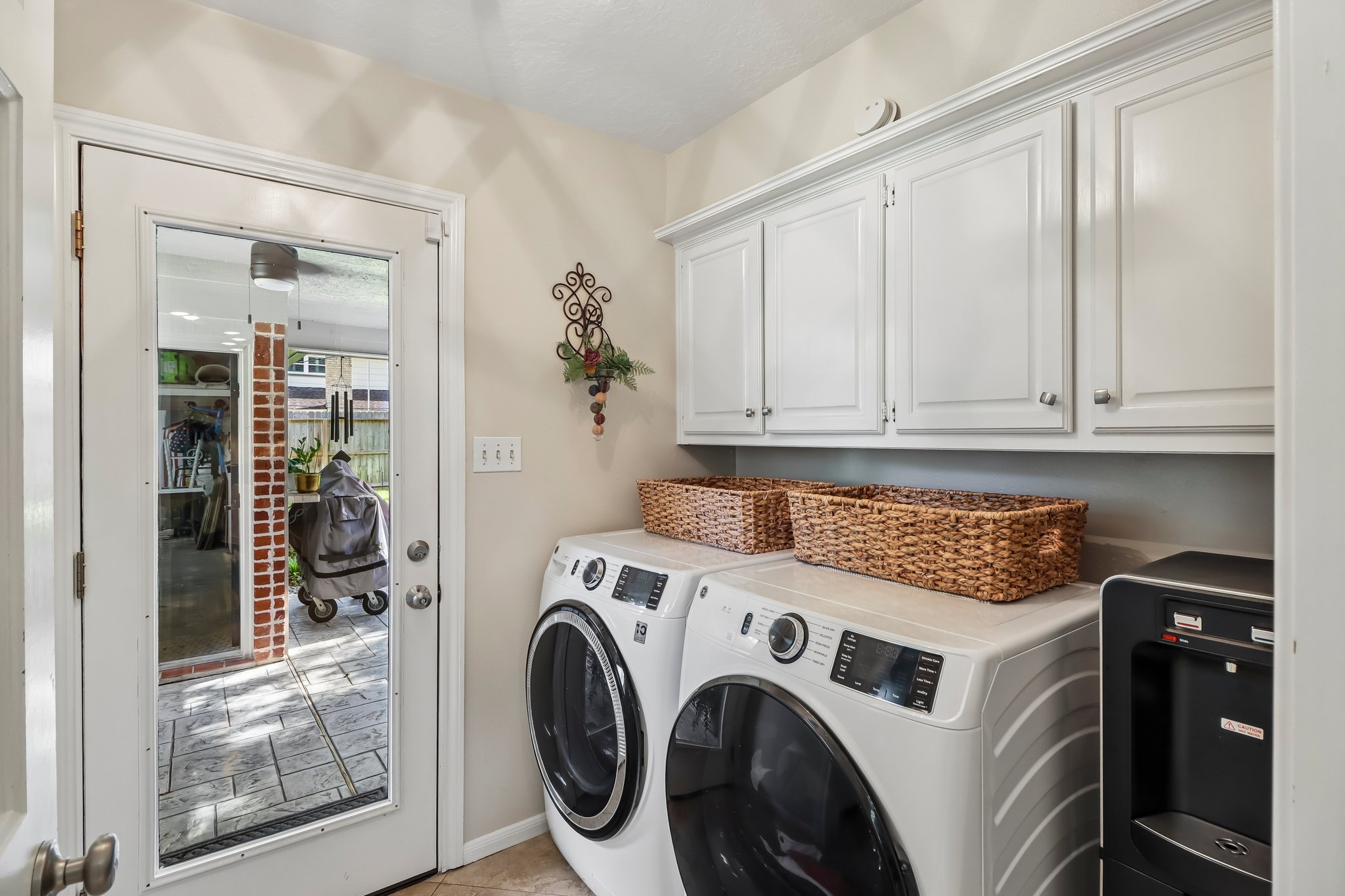 Finch Brook Dr-S1509-016.jpg