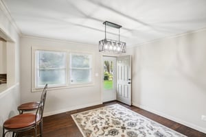 E 45th Terrace S-011.jpg