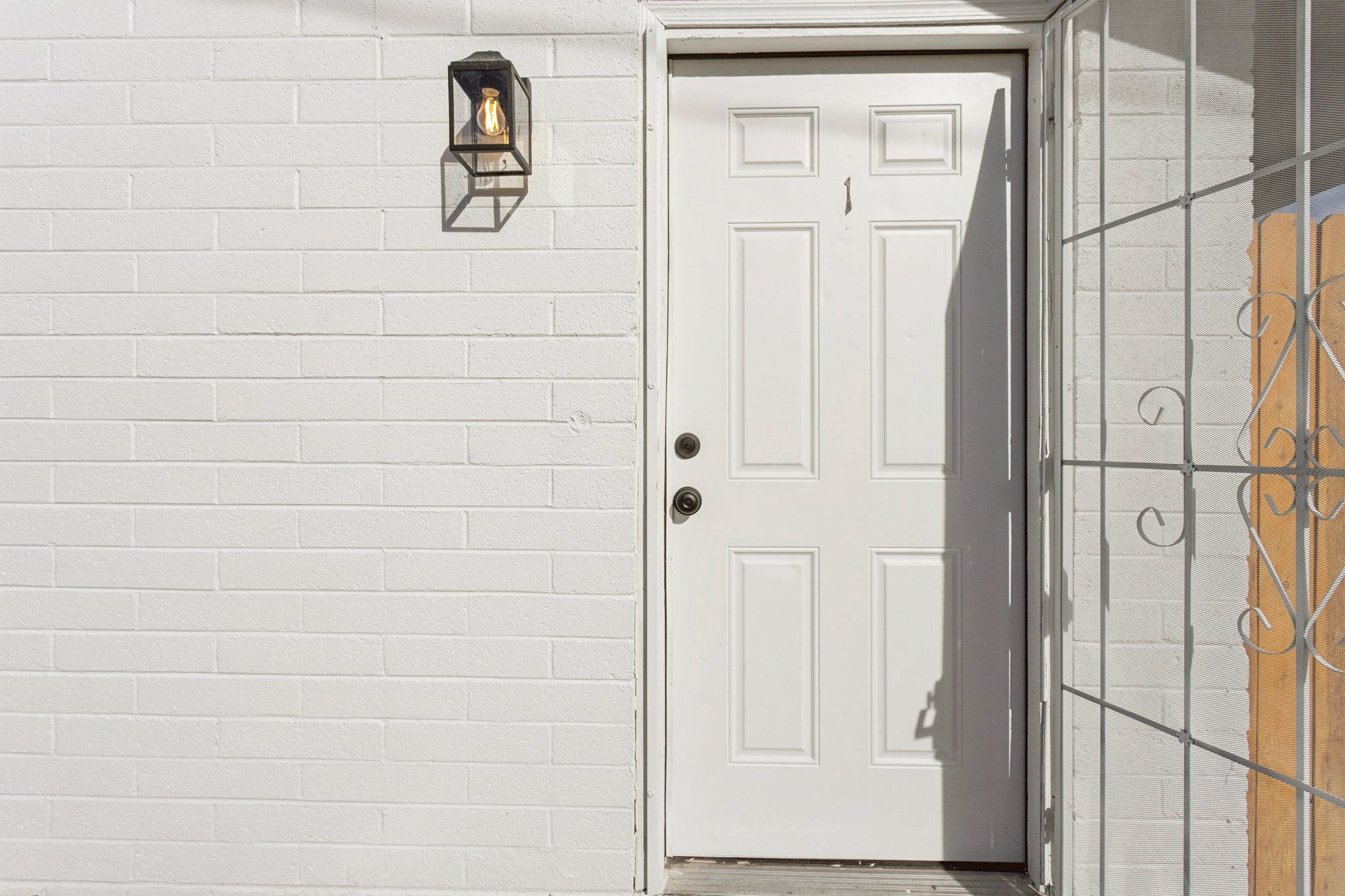 13017 N 20th St - 1,3,4,5 - 003.jpg