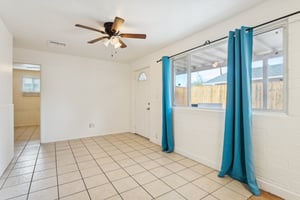 13017 N 20th St - 1,3,4,5 - 017.jpg