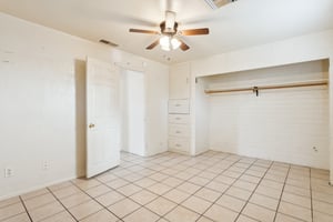 13017 N 20th St - 1,3,4,5 - 022.jpg