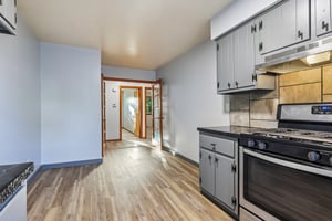 East Ave-S1010-010.jpg